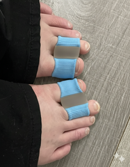 HYGGEAR Big Toe Bunion Aligner - Blue and Pink Colors